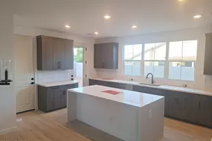 2366 E Stephens Ct, Gilbert, AZ 85296 - Photo 3