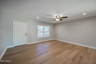 715 W Renee Dr, Phoenix, AZ 85027 - Photo 7