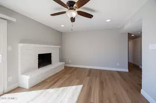 715 W Renee Dr, Phoenix, AZ 85027 - Photo 9