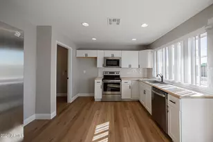 715 W Renee Dr, Phoenix, AZ 85027 - Photo 11
