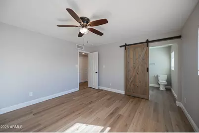 715 W Renee Drive, Phoenix, AZ 85027 - Photo 15