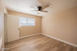 338 E Vogel Ave, Phoenix, AZ 85020 - Photo 9