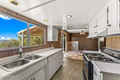 7607 W Wicklow Lane, Kirkland, AZ 86332 - Photo 9