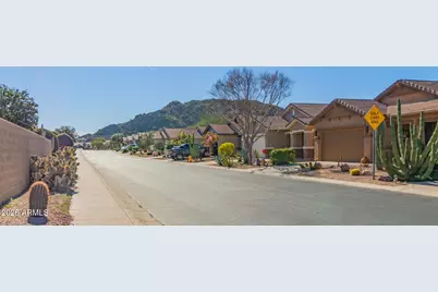 757 W Twin Peaks Parkway, San Tan Valley, AZ 85143 - Photo 25