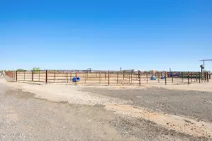 38208 N 250th Ave, Morristown, AZ 85342 - Photo 25