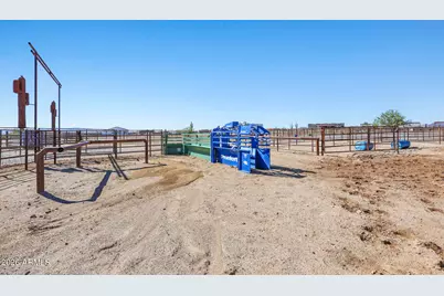 38208 N 250th Avenue, Morristown, AZ 85342 - Photo 27