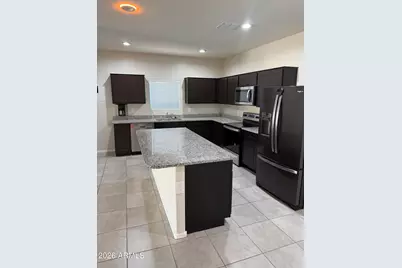 18556 W Buckskin Trail, Wittmann, AZ 85361 - Photo 11