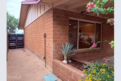 8413 E Bonnie Rose Avenue, Scottsdale, AZ 85250 - Photo 15