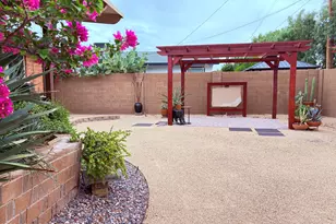 8413 E Bonnie Rose Ave, Scottsdale, AZ 85250 - Photo 3