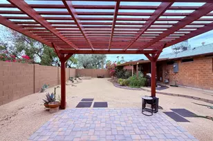 8413 E Bonnie Rose Ave, Scottsdale, AZ 85250 - Photo 11