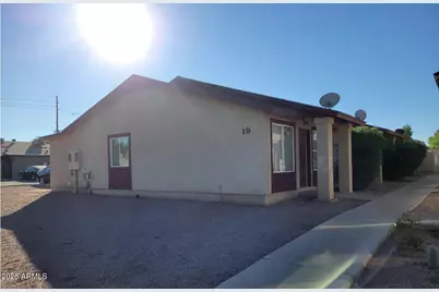 19 W Inglewood Street, Mesa, AZ 85201 - Photo 1