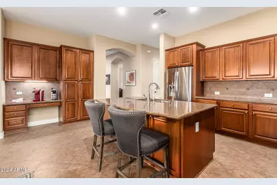 18068 W Narramore Road, Goodyear, AZ 85338 - Photo 11