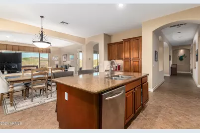 18068 W Narramore Road, Goodyear, AZ 85338 - Photo 15