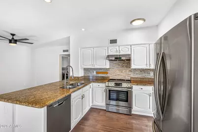 79 E Calle De Arcos --, Tempe, AZ 85284 - Photo 27