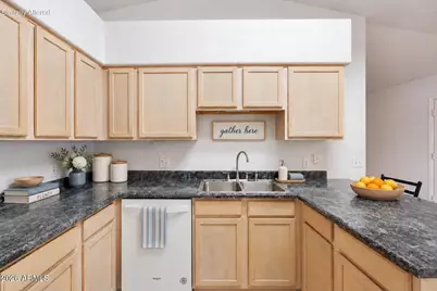 10510 W Arivaca Drive, Arizona City, AZ 85123 - Photo 9