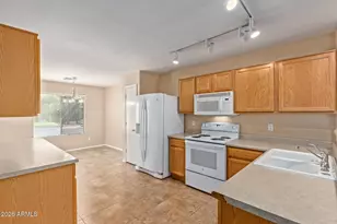 16222 W Boca Raton Rd, Surprise, AZ 85379 - Photo 7