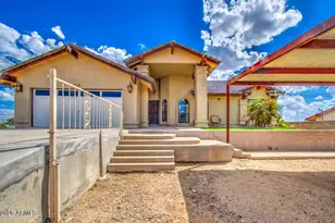 213 E Elm Ln, Avondale, AZ 85323 - Photo 3