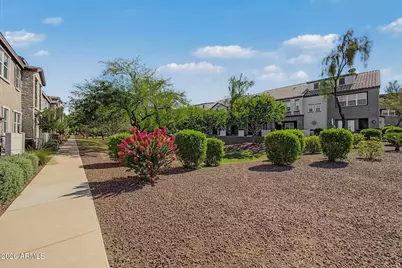 2211 E Hidalgo Avenue, Phoenix, AZ 85040 - Photo 5
