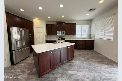 3305 E Hawk Place, Chandler, AZ 85286 - Photo 7