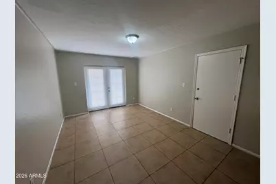 6207 W Britton Avenue, Phoenix, AZ 85033 - Photo 3