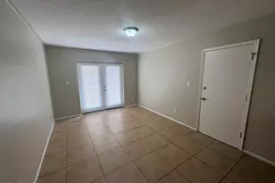 6207 W Britton Ave, Phoenix, AZ 85033 - Photo 3