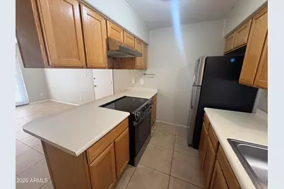 6207 W Britton Avenue, Phoenix, AZ 85033 - Photo 7