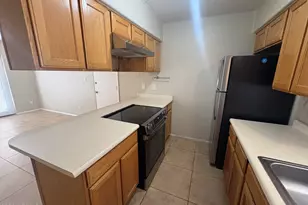 6207 W Britton Ave, Phoenix, AZ 85033 - Photo 7