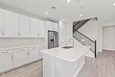 21047 N 58th Way, Phoenix, AZ 85024 - Photo 11