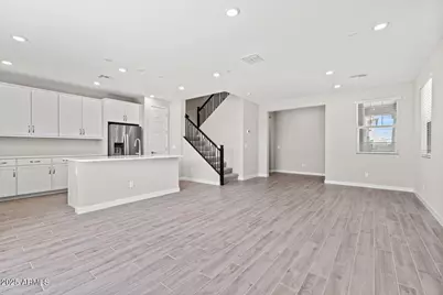 21047 N 58th Way, Phoenix, AZ 85024 - Photo 7