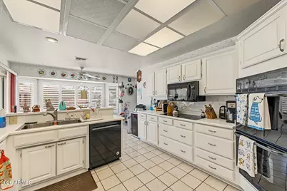 18023 N 136th Drive, Sun City West, AZ 85375 - Photo 9