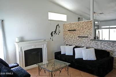 5258 N 79th Avenue, Glendale, AZ 85303 - Photo 3