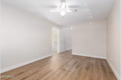 914 S 30th Drive, Phoenix, AZ 85009 - Photo 21