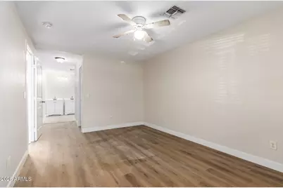 914 S 30th Drive, Phoenix, AZ 85009 - Photo 19
