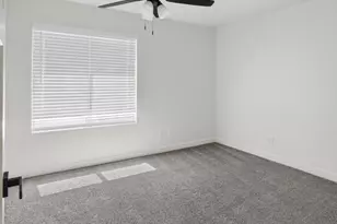 21914 N 74th Ln, Glendale, AZ 85310 - Photo 9