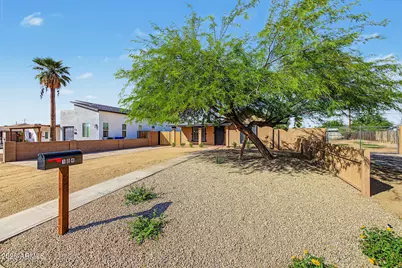 104 E Kinderman Drive, Avondale, AZ 85323 - Photo 9