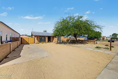 104 E Kinderman Drive, Avondale, AZ 85323 - Photo 5