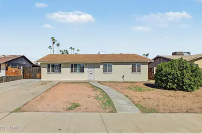 4340 W Clarendon Avenue, Phoenix, AZ 85031 - Photo 1
