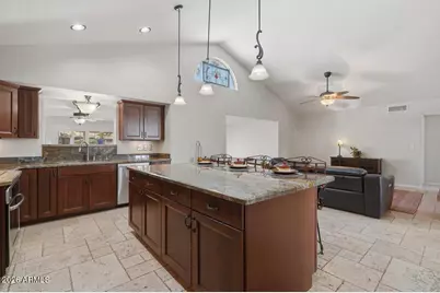 694 E Washington Avenue, Gilbert, AZ 85234 - Photo 25