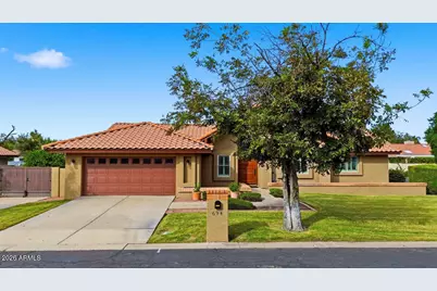 694 E Washington Avenue, Gilbert, AZ 85234 - Photo 11