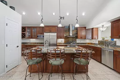694 E Washington Avenue, Gilbert, AZ 85234 - Photo 29