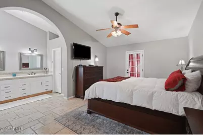 694 E Washington Avenue, Gilbert, AZ 85234 - Photo 37