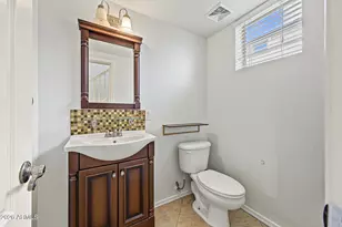 1807 E Dunbar Dr, Phoenix, AZ 85042 - Photo 13