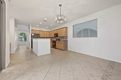 1807 E Dunbar Drive, Phoenix, AZ 85042 - Photo 9