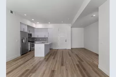 7300 E Earll Drive #1018, Scottsdale, AZ 85251 - Photo 3