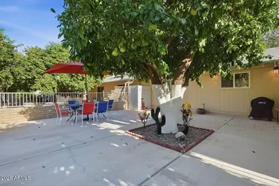 17810 N Del Webb Boulevard, Sun City, AZ 85373 - Photo 19