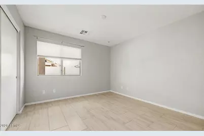 16640 W Statler Street, Surprise, AZ 85388 - Photo 9
