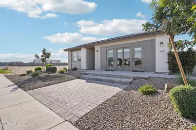 9812 S 56th Lane, Laveen, AZ 85339 - Photo 3