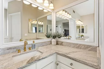 560 E Betsy Lane, Gilbert, AZ 85296 - Photo 25