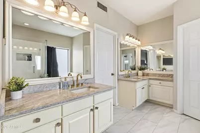 560 E Betsy Lane, Gilbert, AZ 85296 - Photo 23