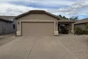 30 E Zinnia Pl, San Tan Valley, AZ 85143 - Photo 1
